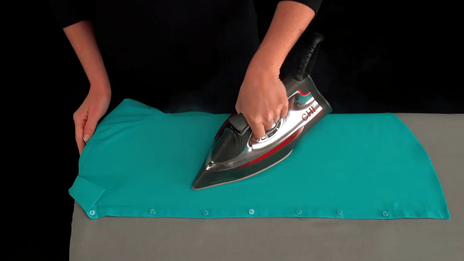 CHI Professional Steam Iron 13101